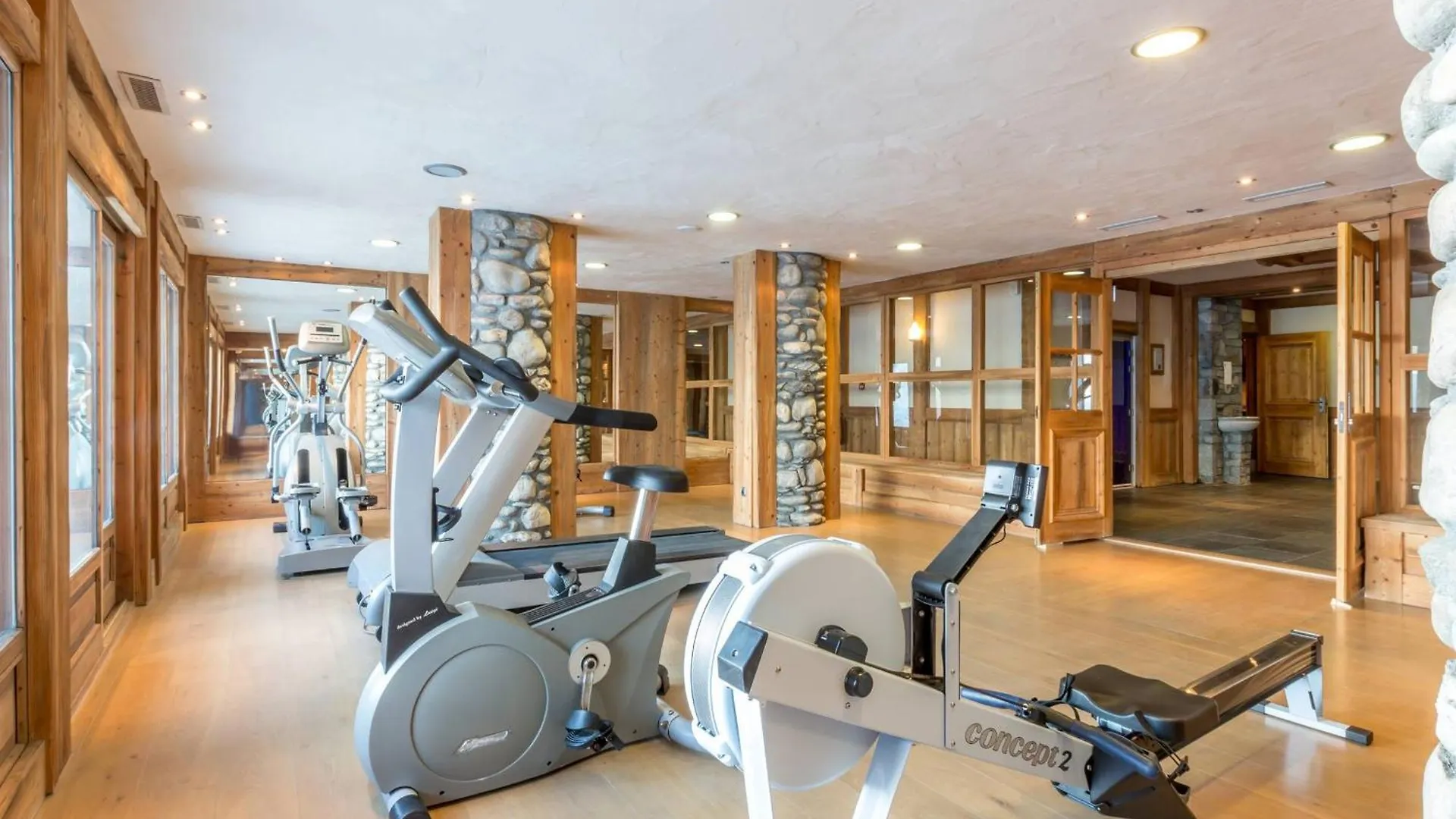 Chalet 3 Chambres Avec Spa Et Piscine, Pied Des Pistes - Fr-1-461-25 Saint-Martin-de-Belleville 0*,  France